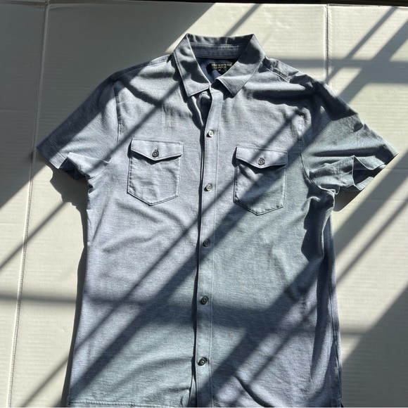 Banana Republic Luxury Touch Blue/Withe Polo shirt . Men size Medium - Picture 8 of 8